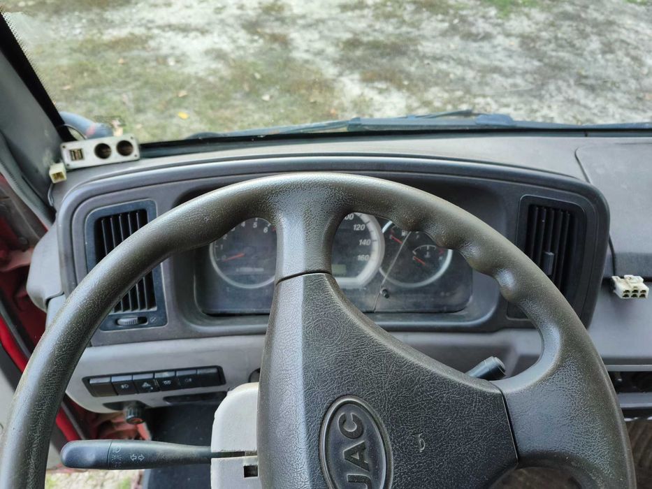 автомобіль вантажний JAC 1045K