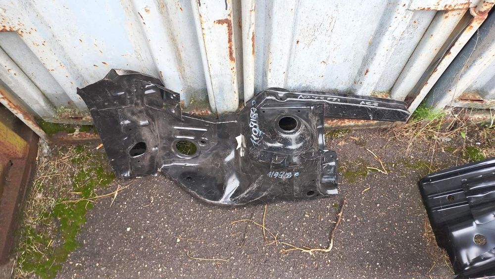 Лонжерон,брызговик передний стакан Лачетти