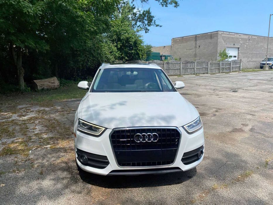 Audi Q3 quattro Premium Plus      2015