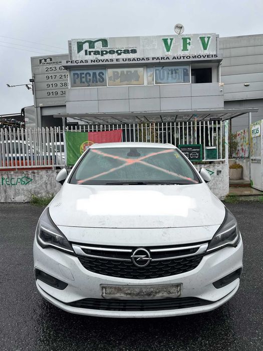 Opel Astra K 2018 para peças