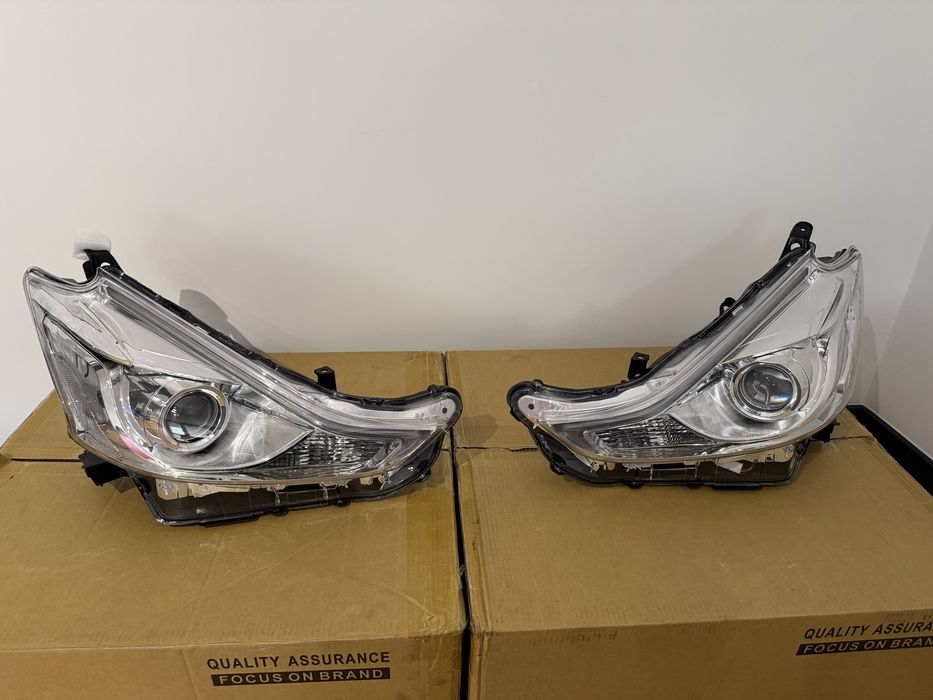 Lampa przednia przod Prius Plus lift full led nowa europa