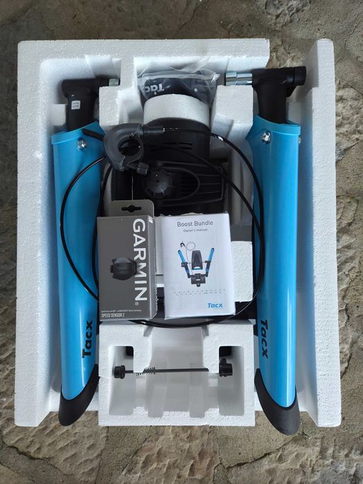 Rolo de Treino de Bicicleta - Conjunto Tacx Boost