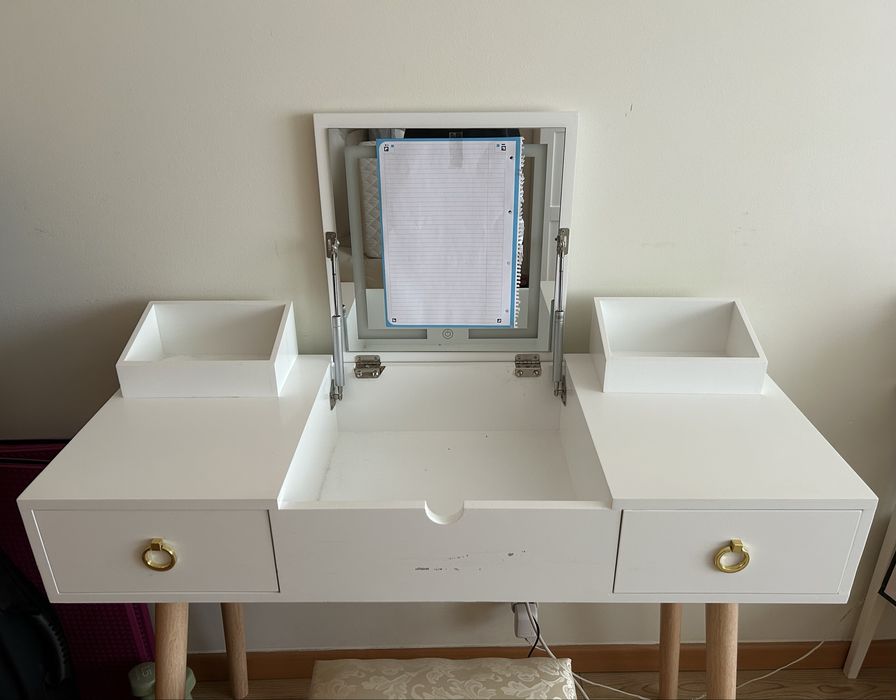 Dressing table with LED mirror + chair64332089209090122