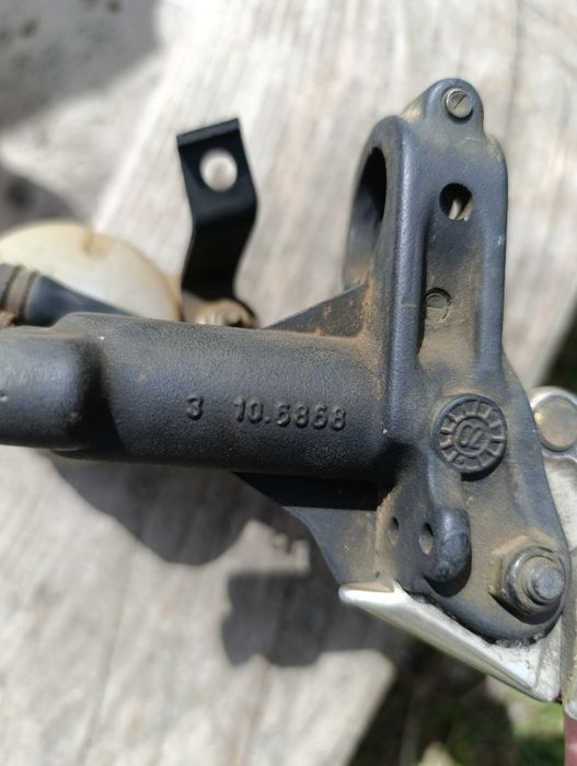 Гальмівна машинка Brembo 16mm — Aprilia RSV 1000 Mille