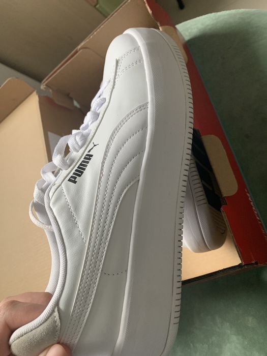 Кросівки PUMA Lily Platform L Wns білі 40,5
