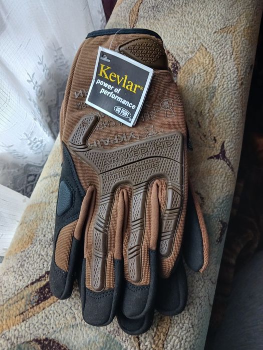Тактичні рукавиці.