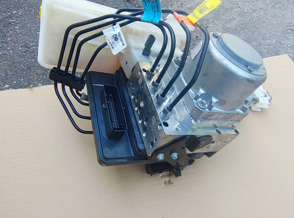 Блок ABS джип гранд WL(21+ рік)