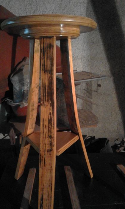 Bancos feitos de pipa