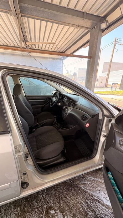 Ford focus de 2002 — photo 5