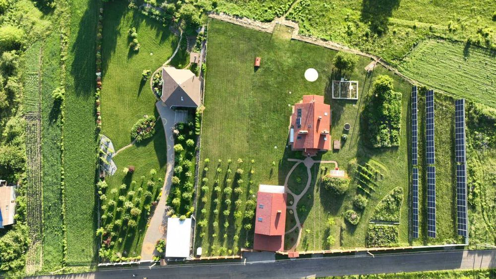 Продаж будинку Преміум-класу в ближньому передмісті!