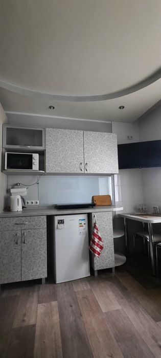 Сдам свою посуточно квартиру- студию 1 мин. м. Масельского