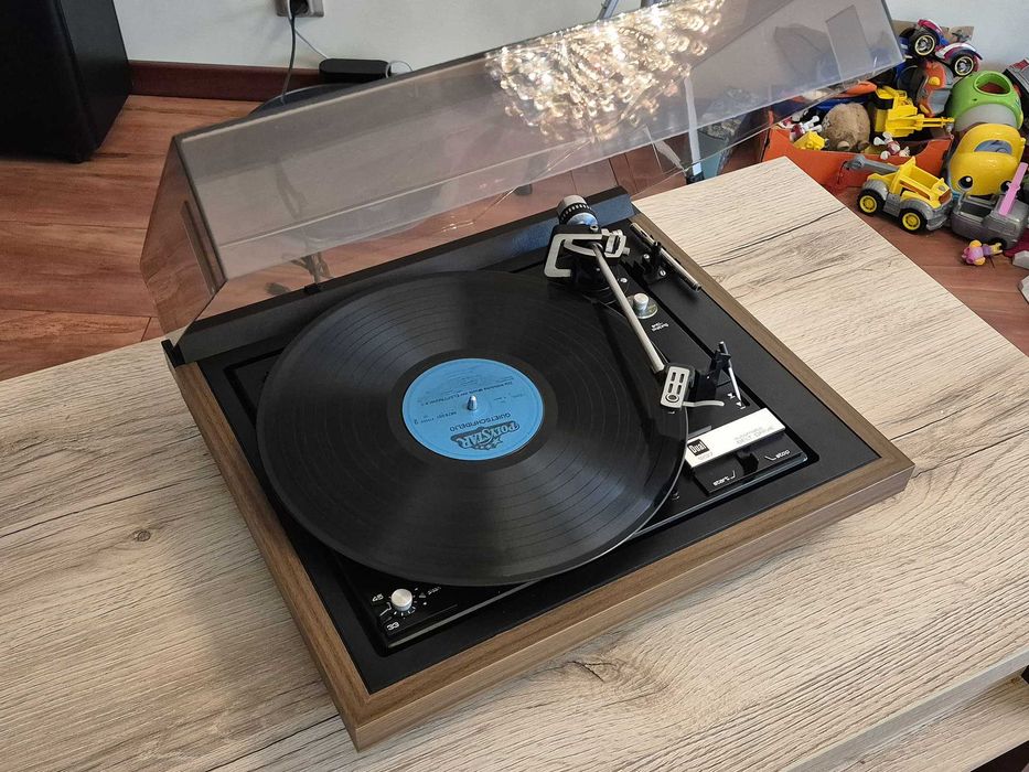 Gramofon Dual 1237