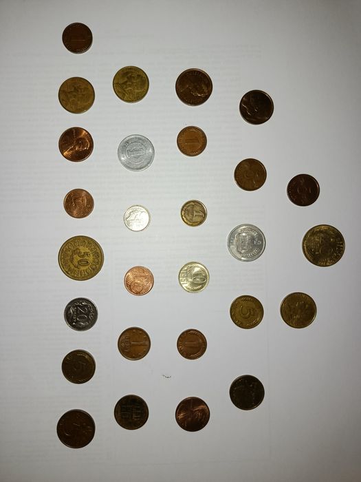 Банкноти, марки, монети