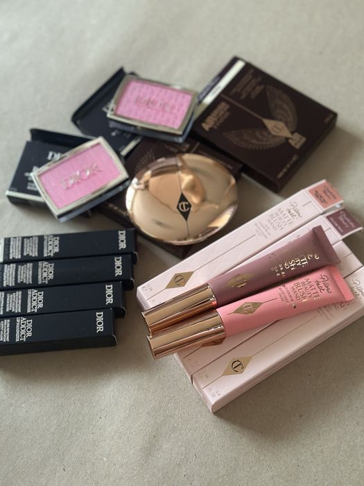 charlotte tilbury румʼяна ,пудра