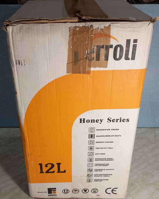 Продам електричний однофазний бойлер на 12л