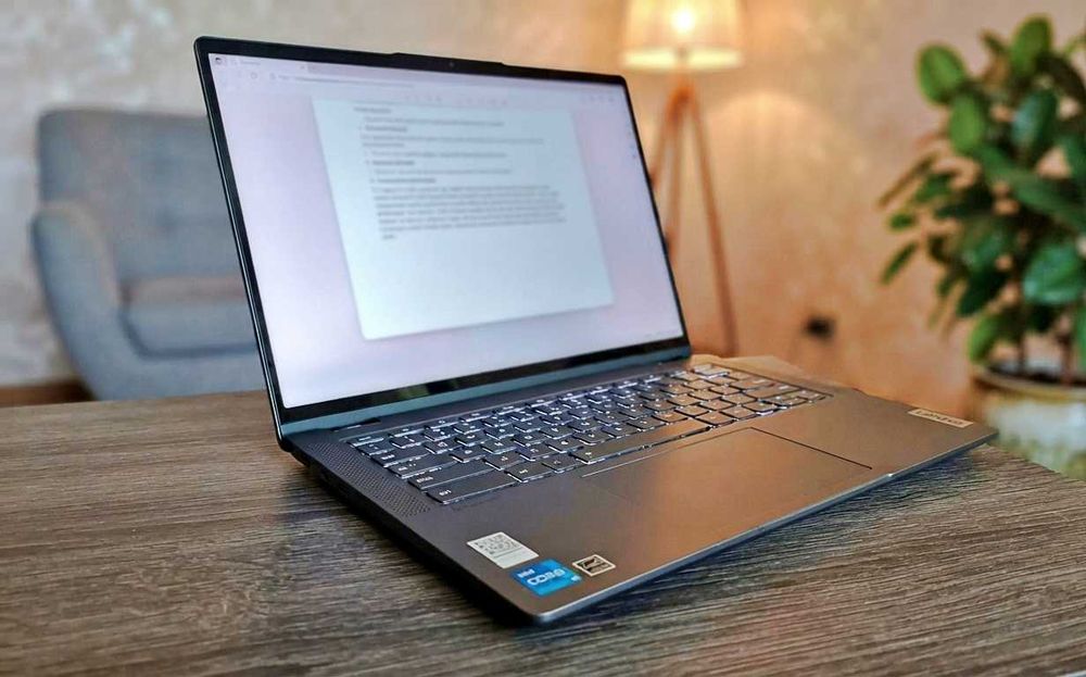 i5-1334U / 14" IPS Touch 360° / 8GB/IP Flex 5 Chrome 14IAU7