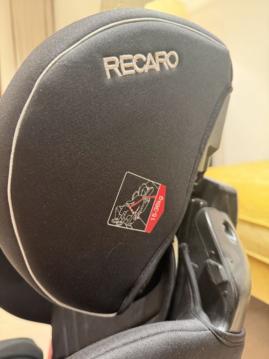 Fotelik samochodowy Recaro 15-36 kg . Posiadam 2 sztuki.