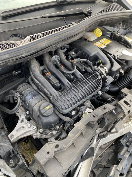 Peugeot 208 para pecas