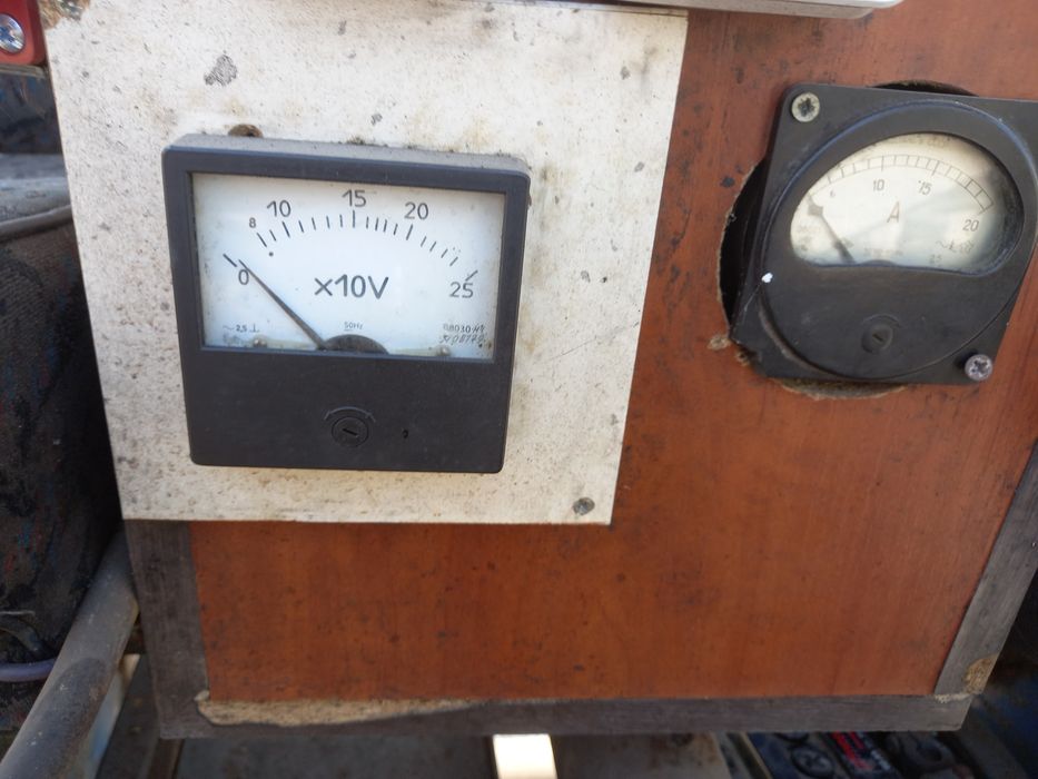 Продам минитрактор. Двигатель 9 лс .дизель.2 коробки передачь  ,1транс