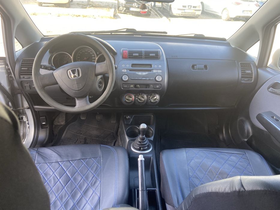 Honda Jazz 1.2 gasolina com 270 mil kms