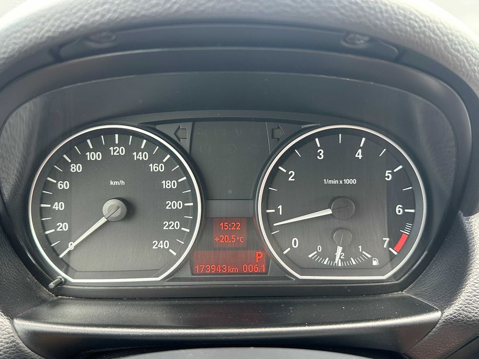 Продам BMW E87