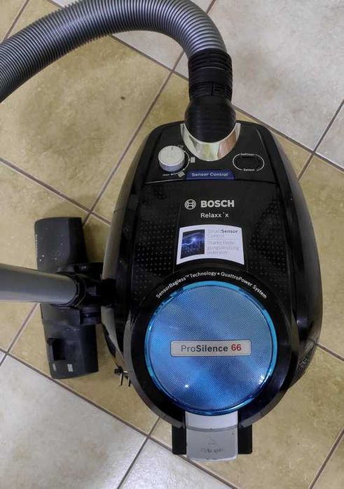 Пилосос BOSCH VCBS07X5V0 безмішковий б/в