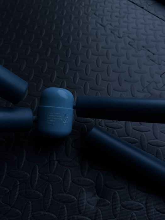 Agrafka do ćwiczeń motylek – uda, pośladki, ramiona