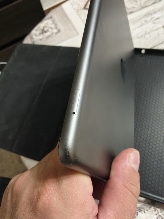 Apple iPad 8 32GB WiFi Cellular 10.2 + оригінальний Apple Pencil 1