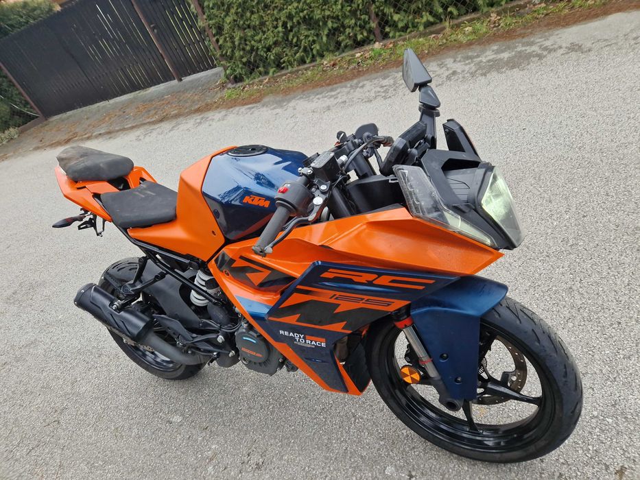 KTM RC 125 niski przebieg wydech Acrapovic 2024 Kawasaki Z125