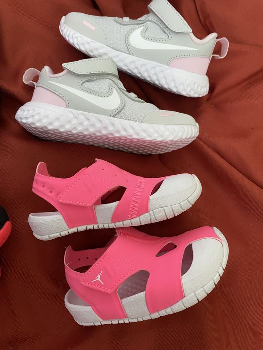 Calcado menina Nike Sandalias bebe 21, tenis menina 23