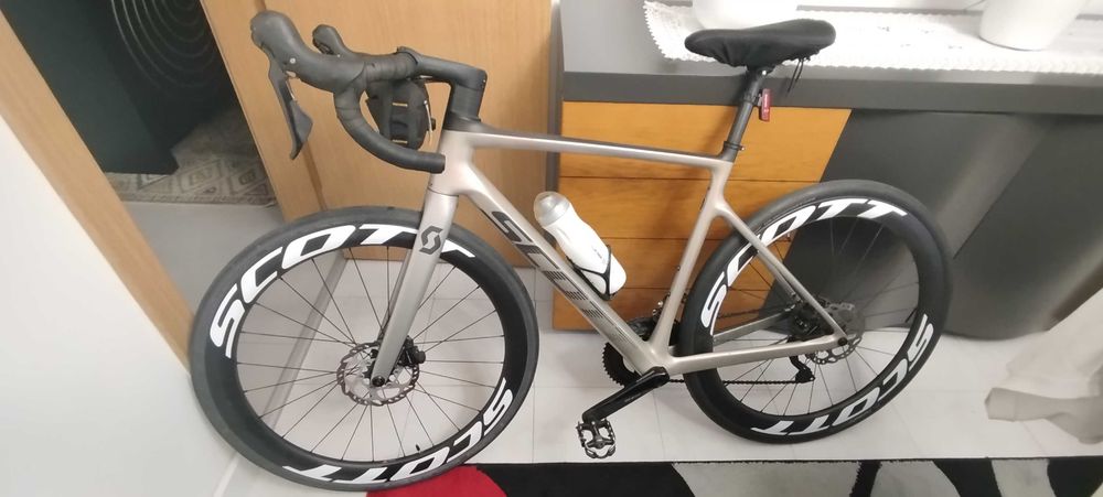 Scott Speedster 30 – Tamanho M (54 cm) – Grupo Shimano 105 – Excelente Estado