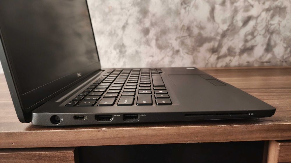 Dell Latitude 7400 | i5 | 24GB RAM | Win 11 Pro |  512GB NVMe!