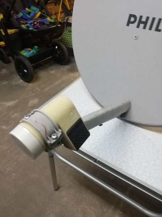 Antena satelitarna