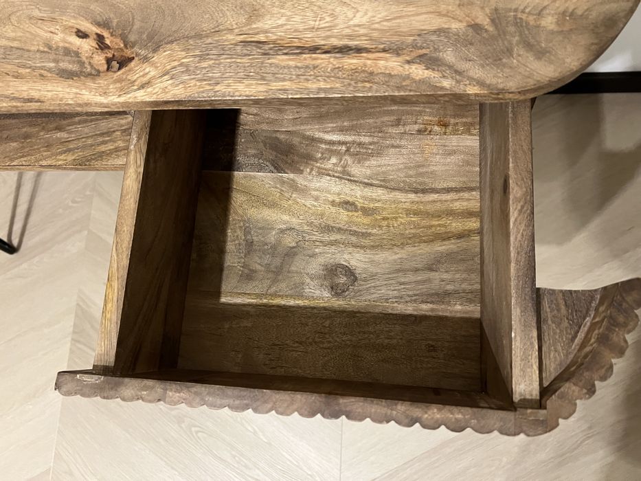 Toaletka, biurko, drewno mangowe, czarne nogi, ręcznie wykonana