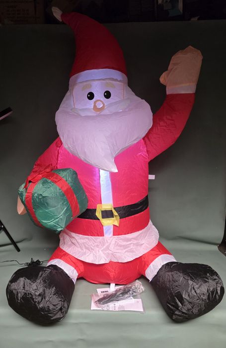 Dmuchany Święty Mikolaj z wbudowana pompka 230V Led wysokosc 120cm