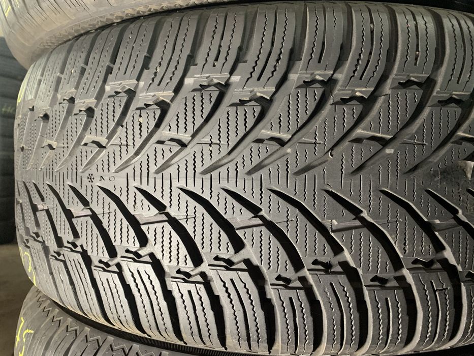 Шини б/у зимові 255/55 R18 Nokian WR SUV 4