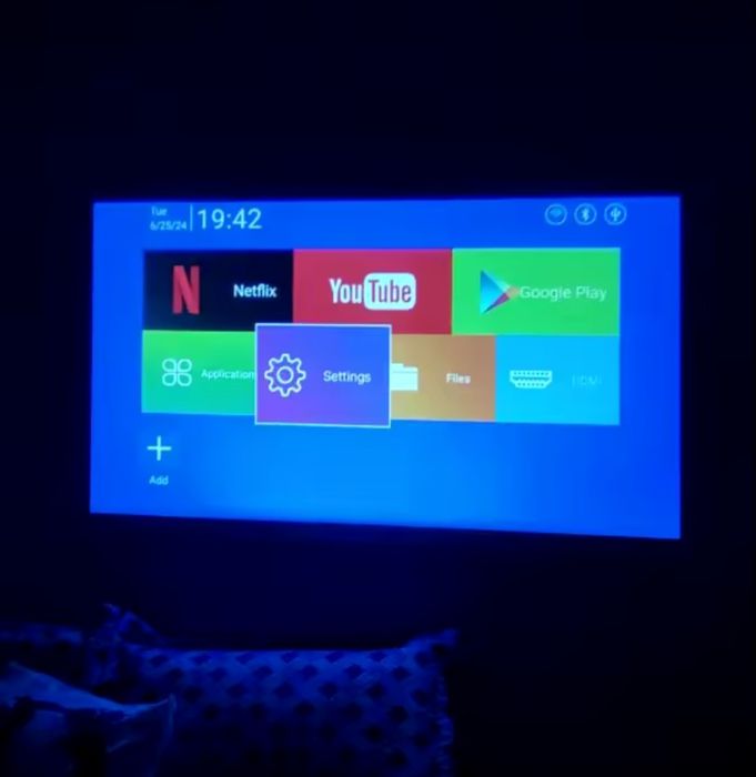 Projektor Magcubic  // 4K WIFI SMART android