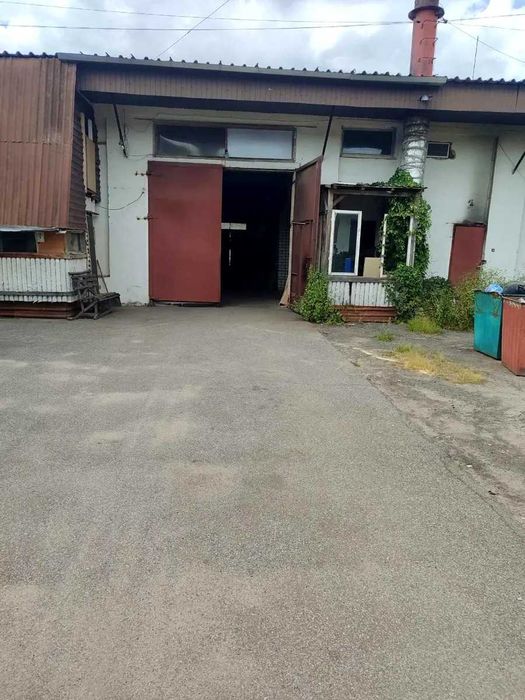 Продам виробничо - складське приміщення в районі КСК вул. Щорса