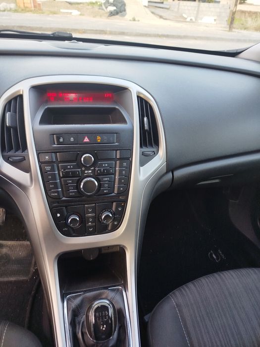 Opel Astra J 1.3 cdti