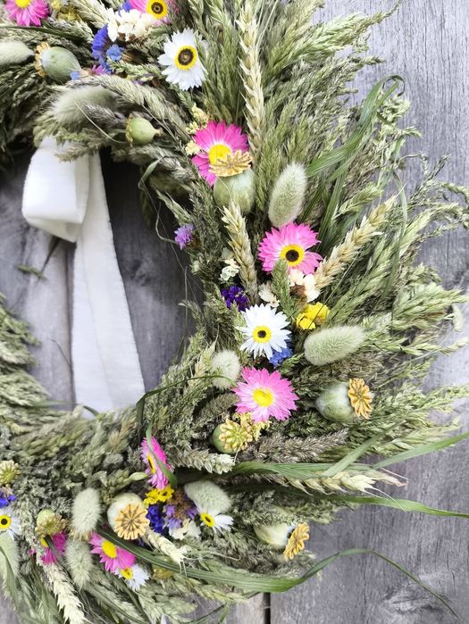 Натуральний віночок з сушених трав на двері / стіну