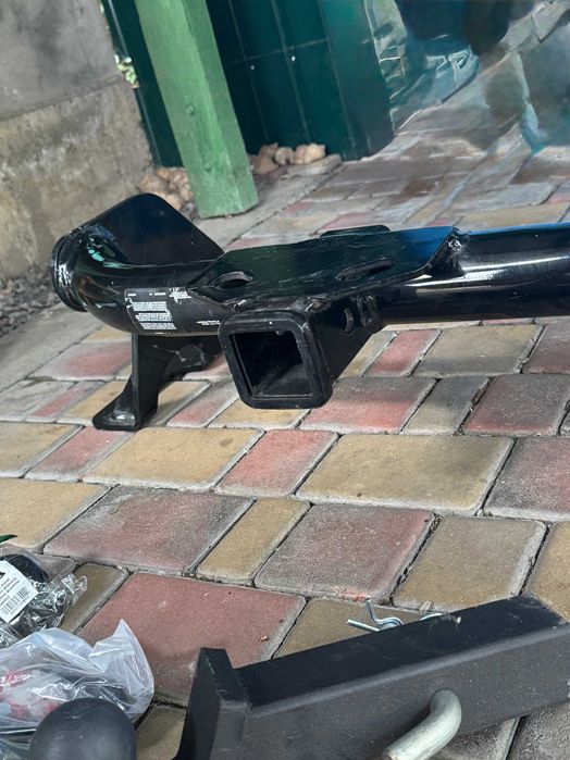 Оригинальный фаркоп Subaru Outback 2015-2019 года в полном сборе