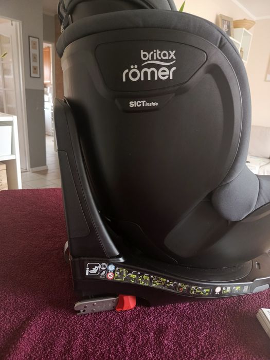 Fotelik samochodowy Britax Romer 0-18 Dualfix M size BEZWYPADKOWY