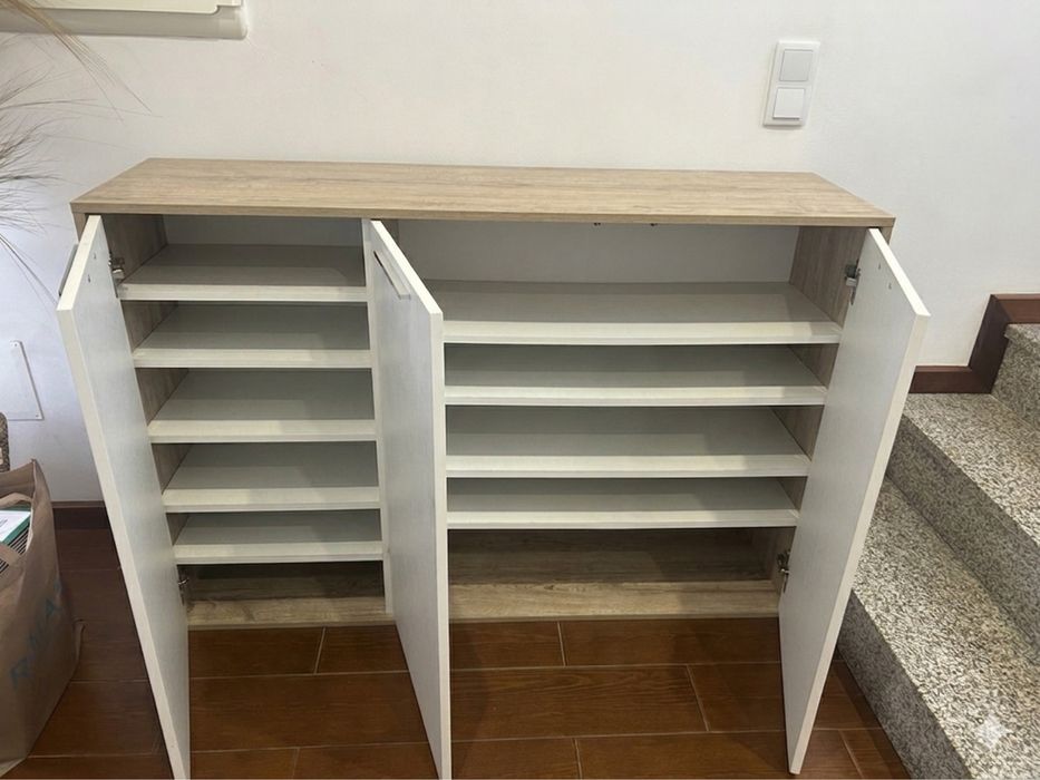 Sapateira / Aparador Branco e castanho