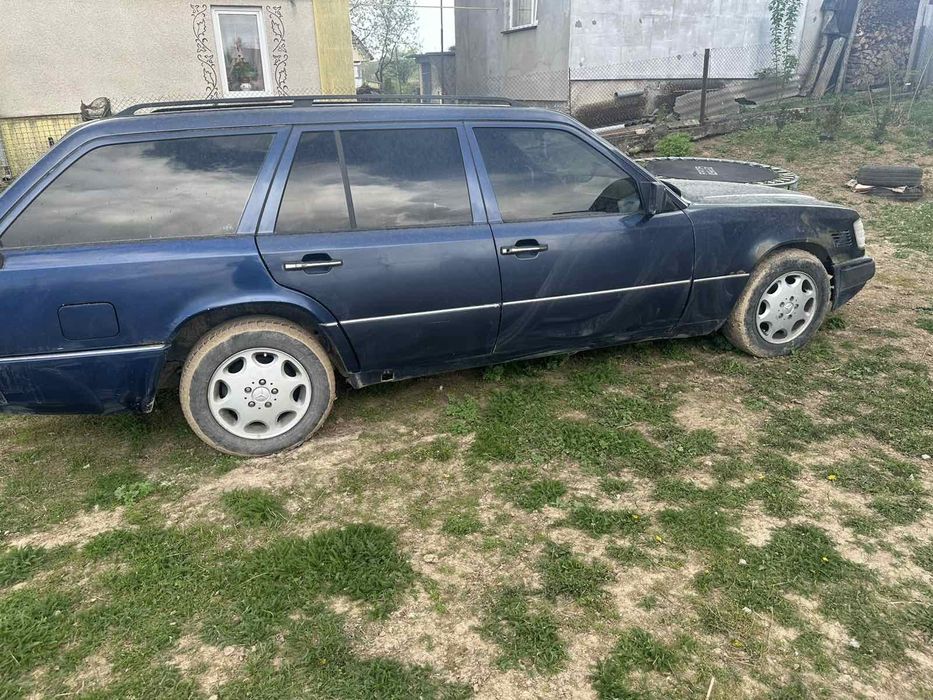 Мерседес Бенз 124