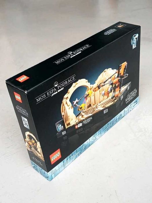 LEGO Star Wars 75380 Mos Espa Podrace Diorama
