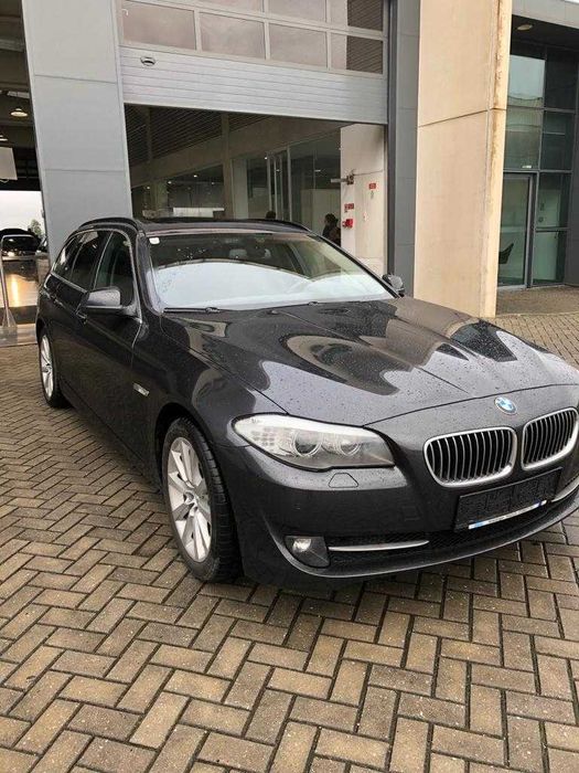 BMW 520 Pele CX Automatica 2011