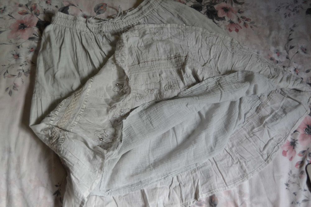 Jasna szara zdobiona cienka spódnica New Look 12 36 S bawełna cekiny