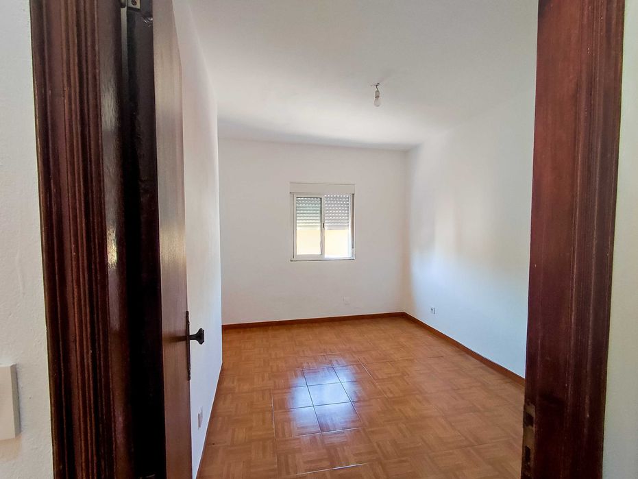 Moradia T3 com Quintal | Oliveira do Douro – Gaia