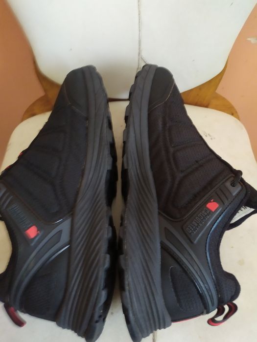 Кроссовки BAAS ploa  model No: M7311-1 раз 42.