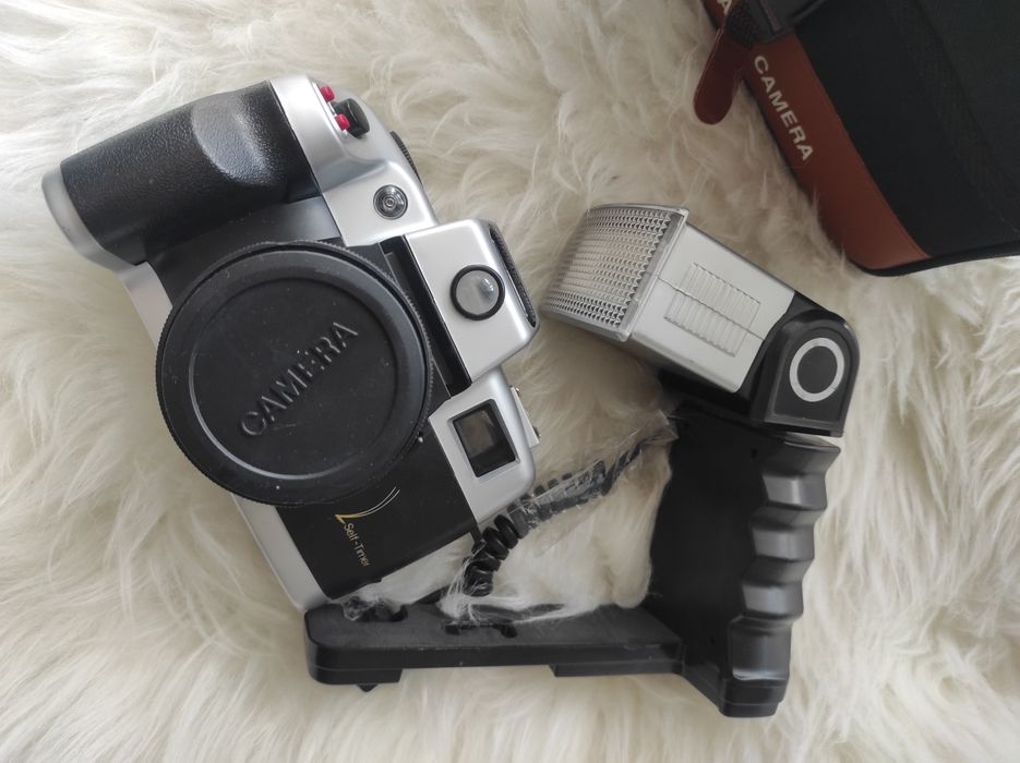 Плівкова камера / плёночный фотоаппарат / "AUTOMATIC CAMERA"